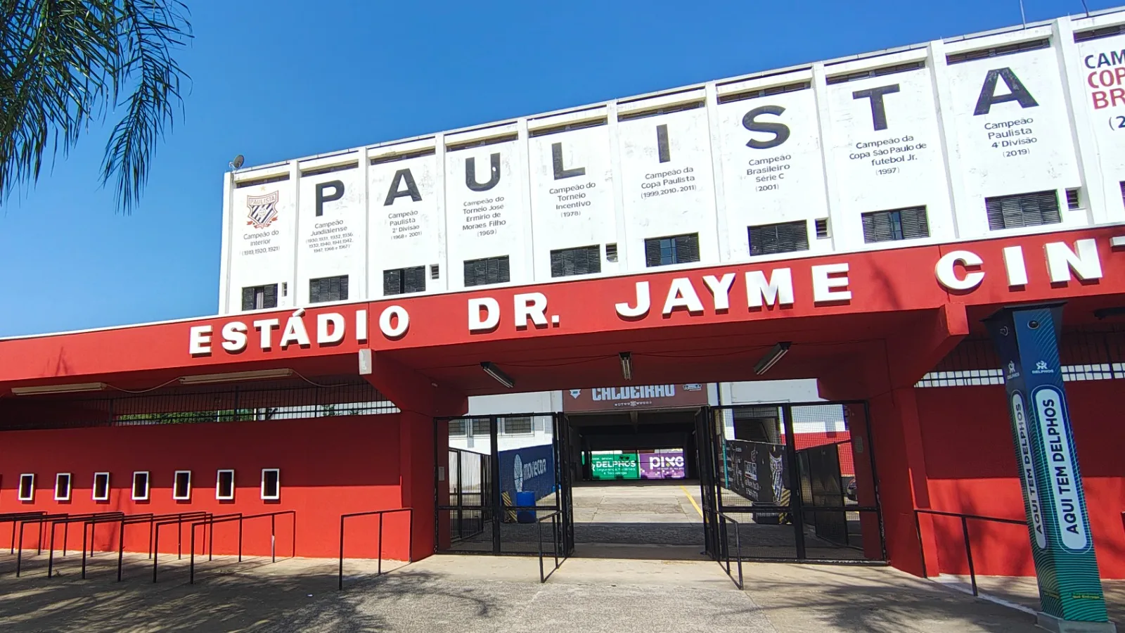 Estádio Dr. Jayme Pinheiro de Ulhôa Cintra
