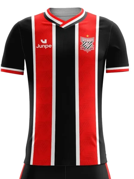 Uniforme 2025–2025