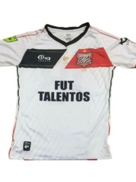 Uniforme 2019–2019