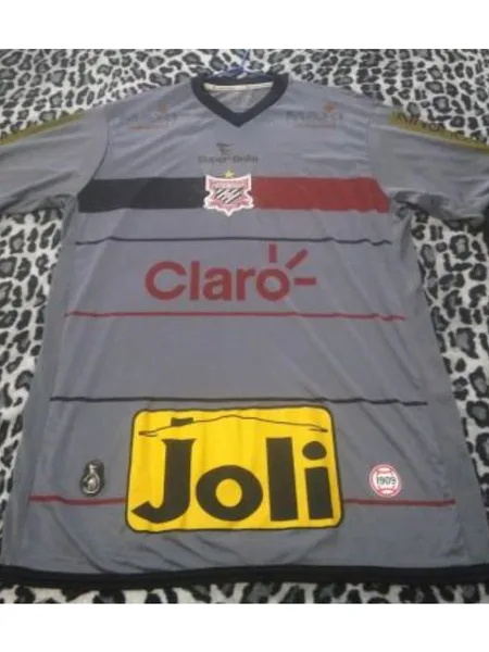 Uniforme 2013–2013